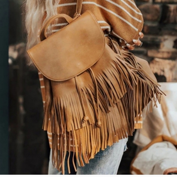 NEW CAM FRINGE VEGAN LEATHER CONVERTIBLE BACKPACK - Picture 1 of 7